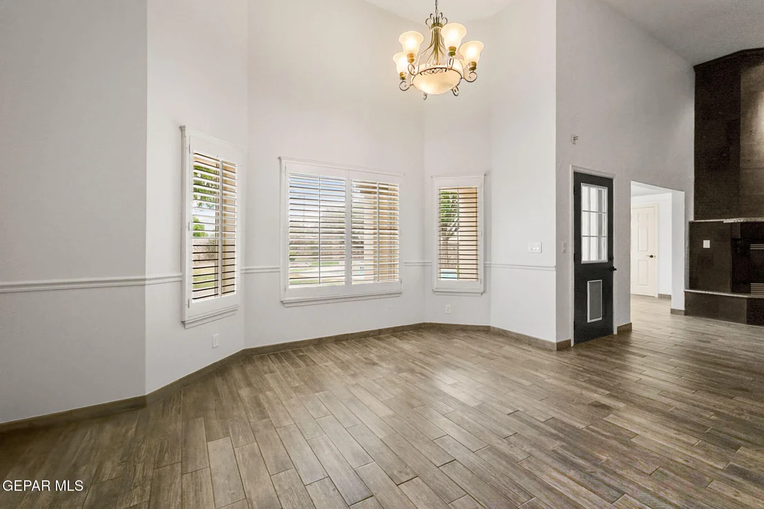 Photo of 651 Simon Court