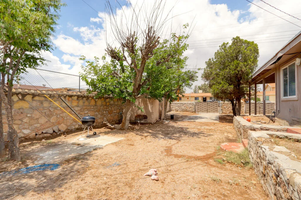 Photo of 965 BENNETT Place