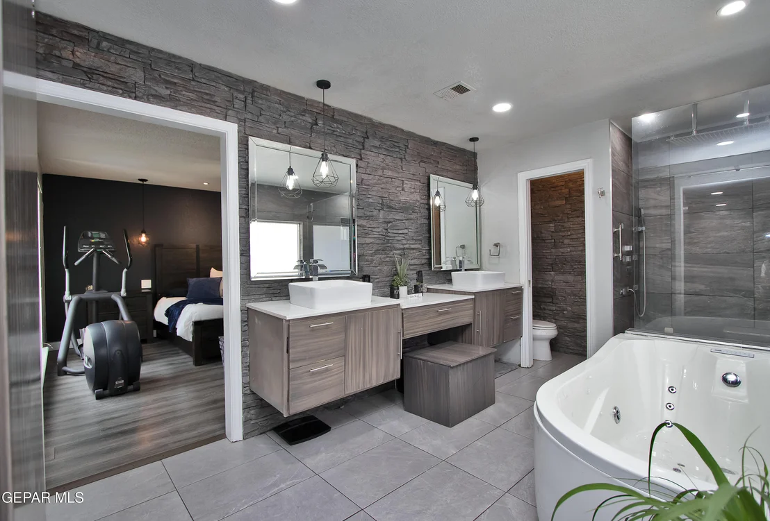 Photo of 6777 Villa Hermosa Drive