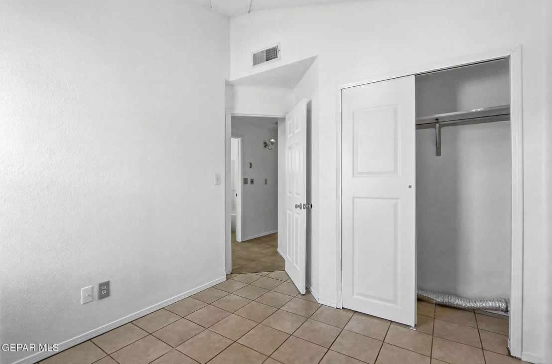 Photo of 5421 GATE RIDGE Circle
