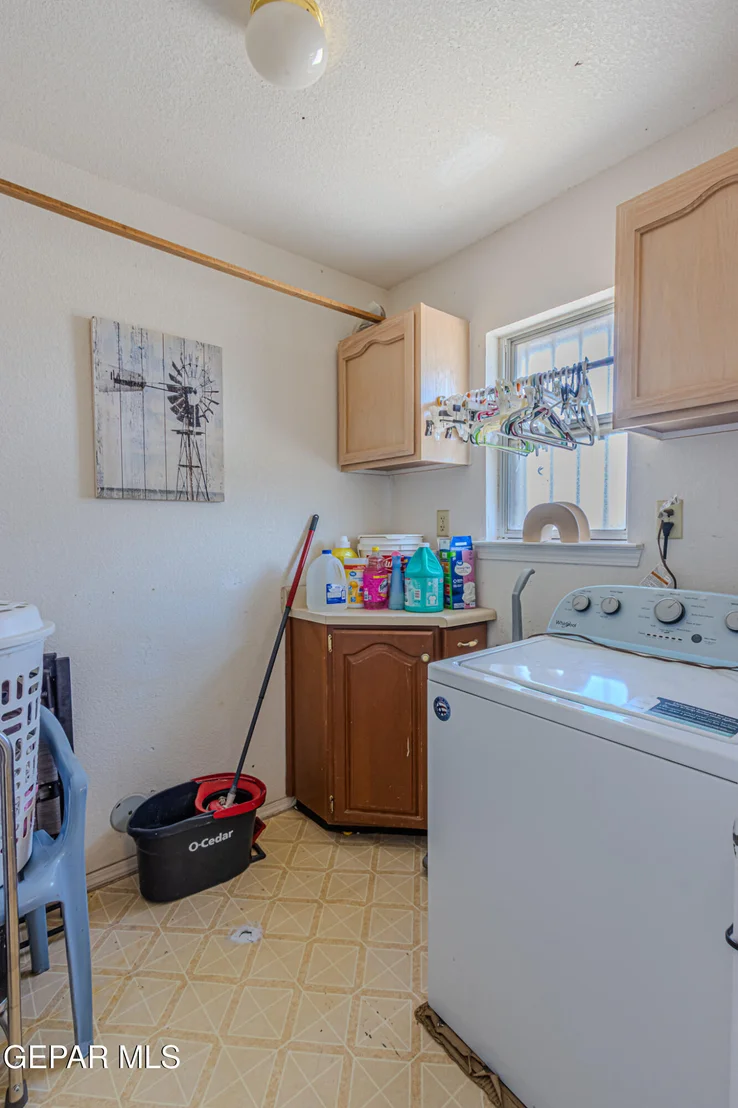 Photo of 1551 SEMINOLE Drive