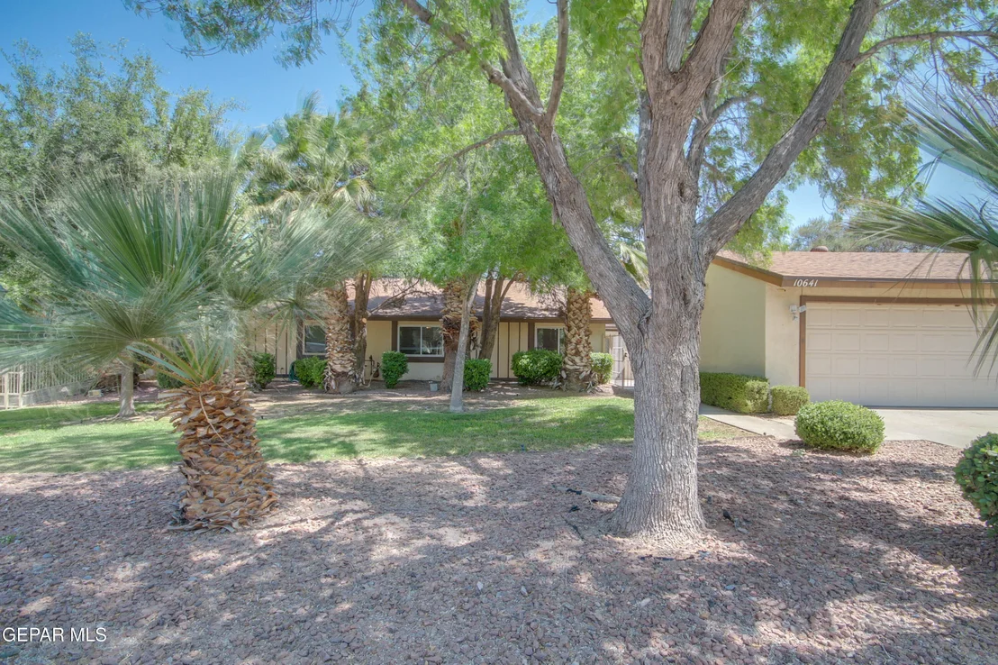 Photo of 10641 PARK VIEW Circle