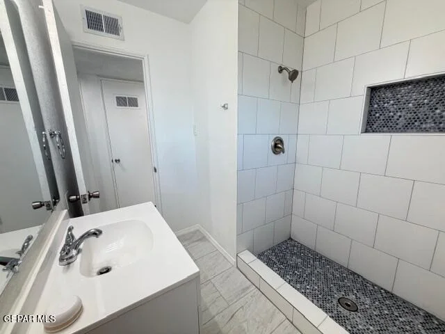 Photo of 7860 Holly Place