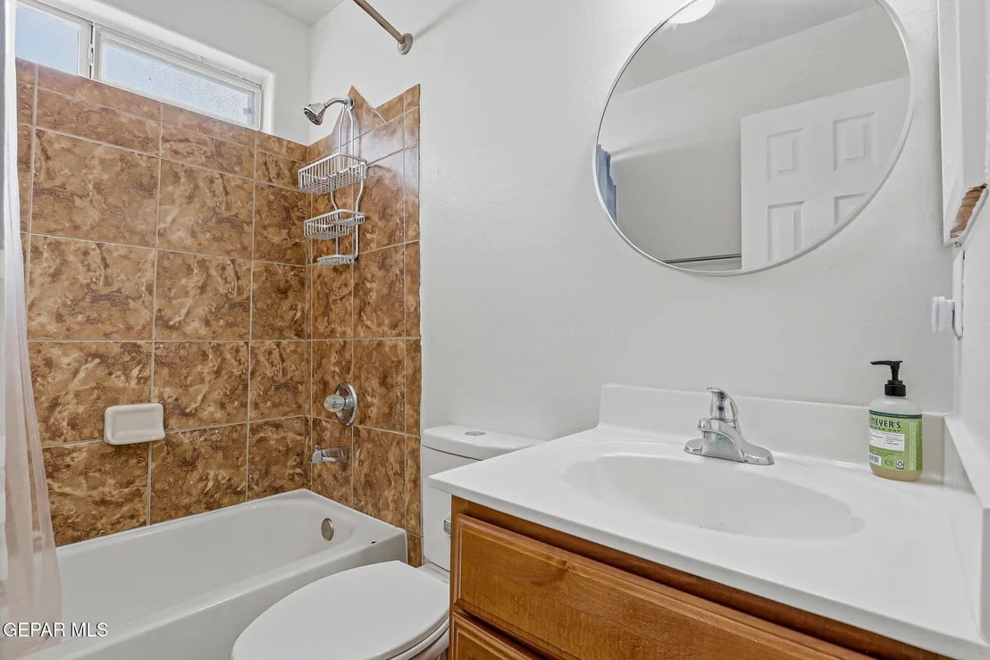 Photo of 10908 NORTHVIEW Drive