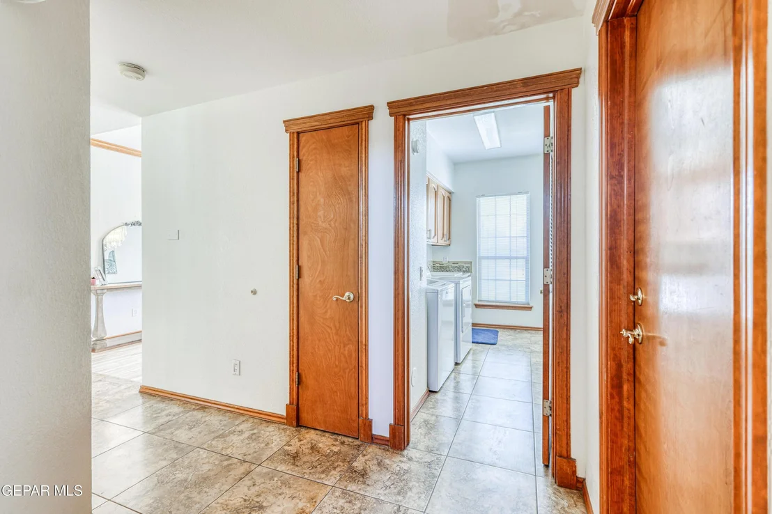 Photo of 6617 Isla del Rey Drive