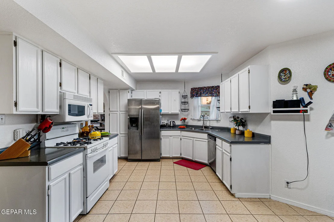 Photo of 550 OLMECA Drive