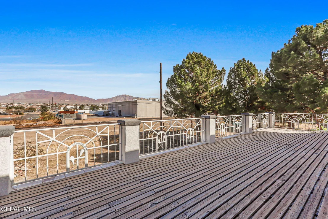Photo of 6036 Oleaster Drive