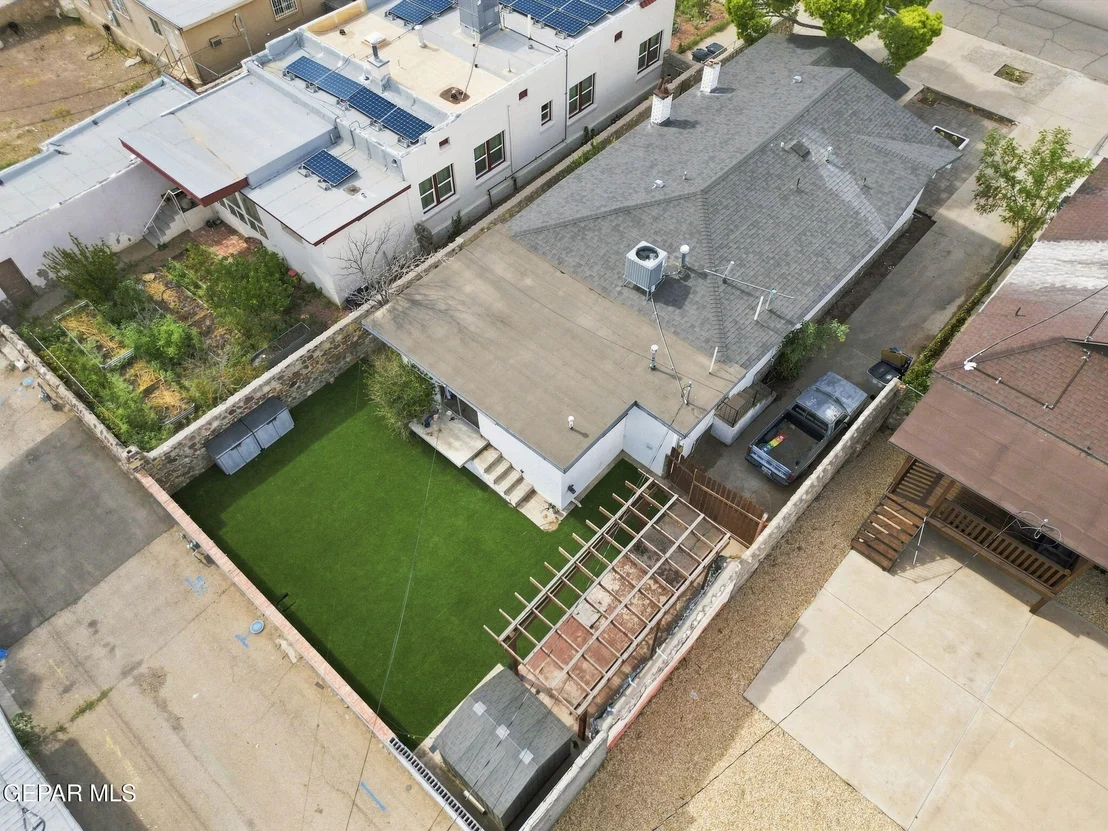 Photo of 3010 LEBANON Avenue