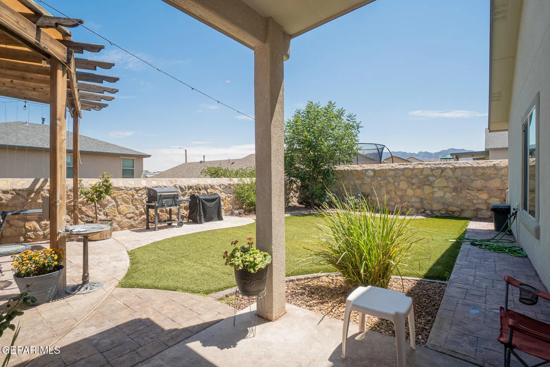 Photo of 7505 EAGLE VISTA Drive
