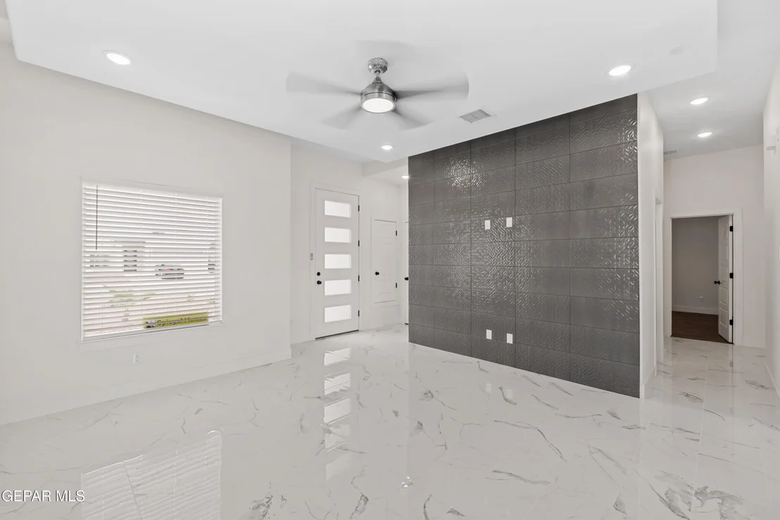 Photo of 3772 Scheme Place