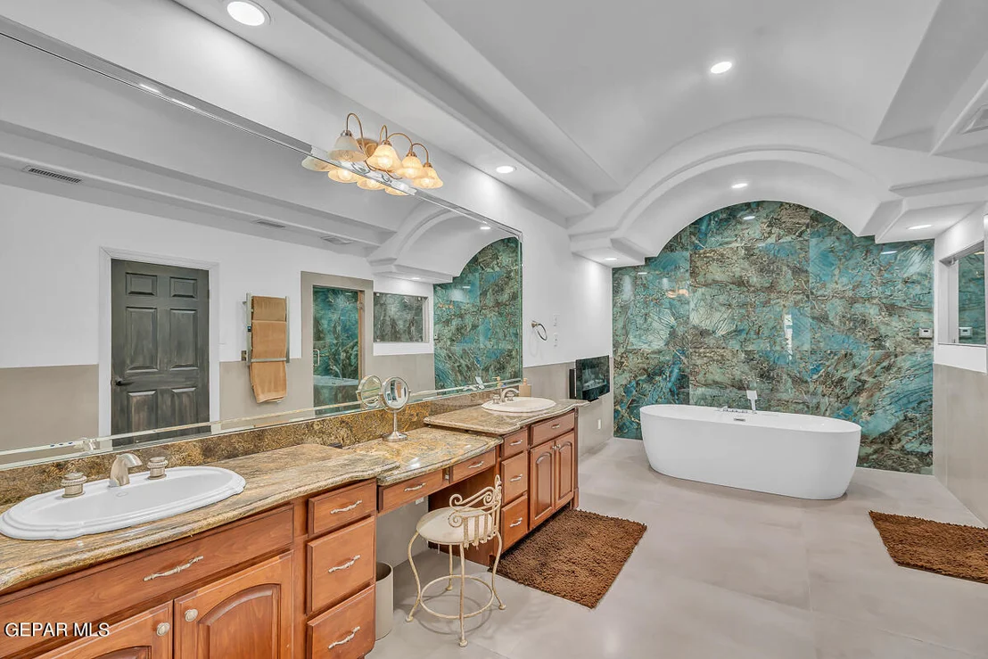 Photo of 12110 DOUBLE JAY Drive