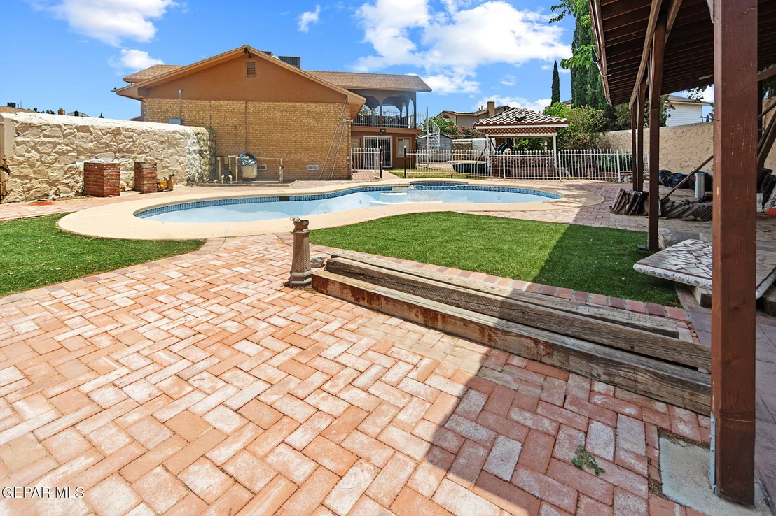 Photo of 2214 MERMAID Drive