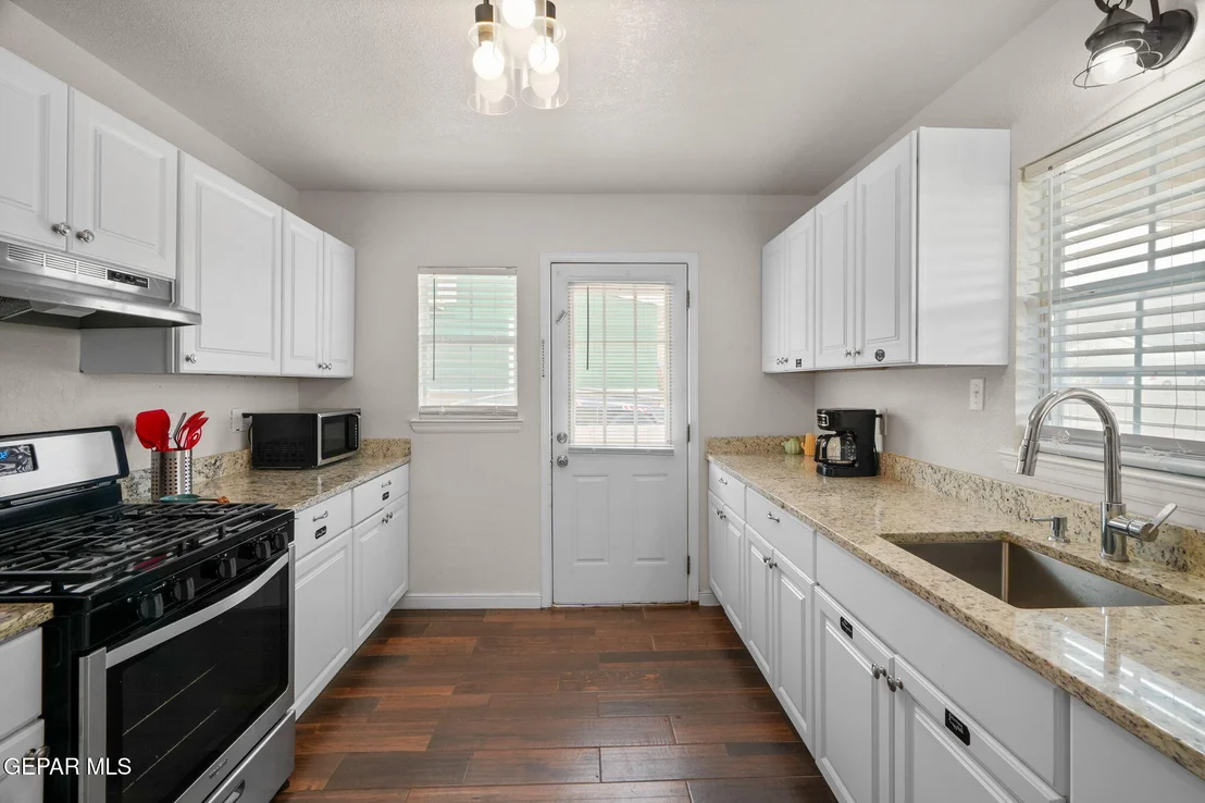 Photo of 3912 MCCONNELL Avenue
