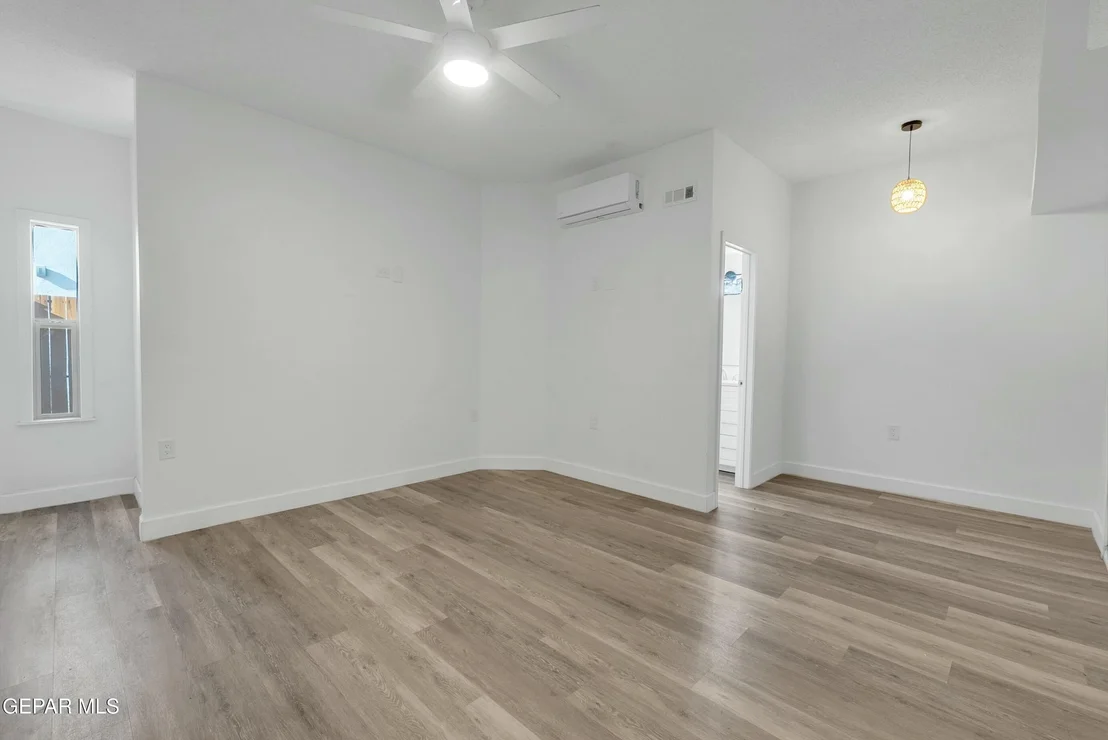 Photo of 3600 Essence Street