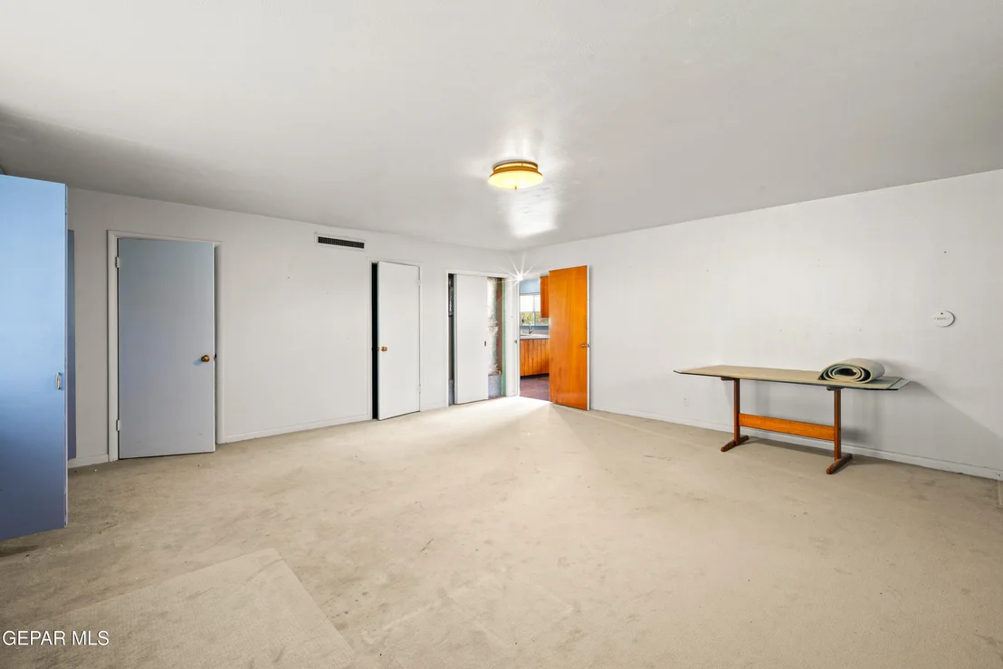 Photo of 3924 FLAMINGO Drive