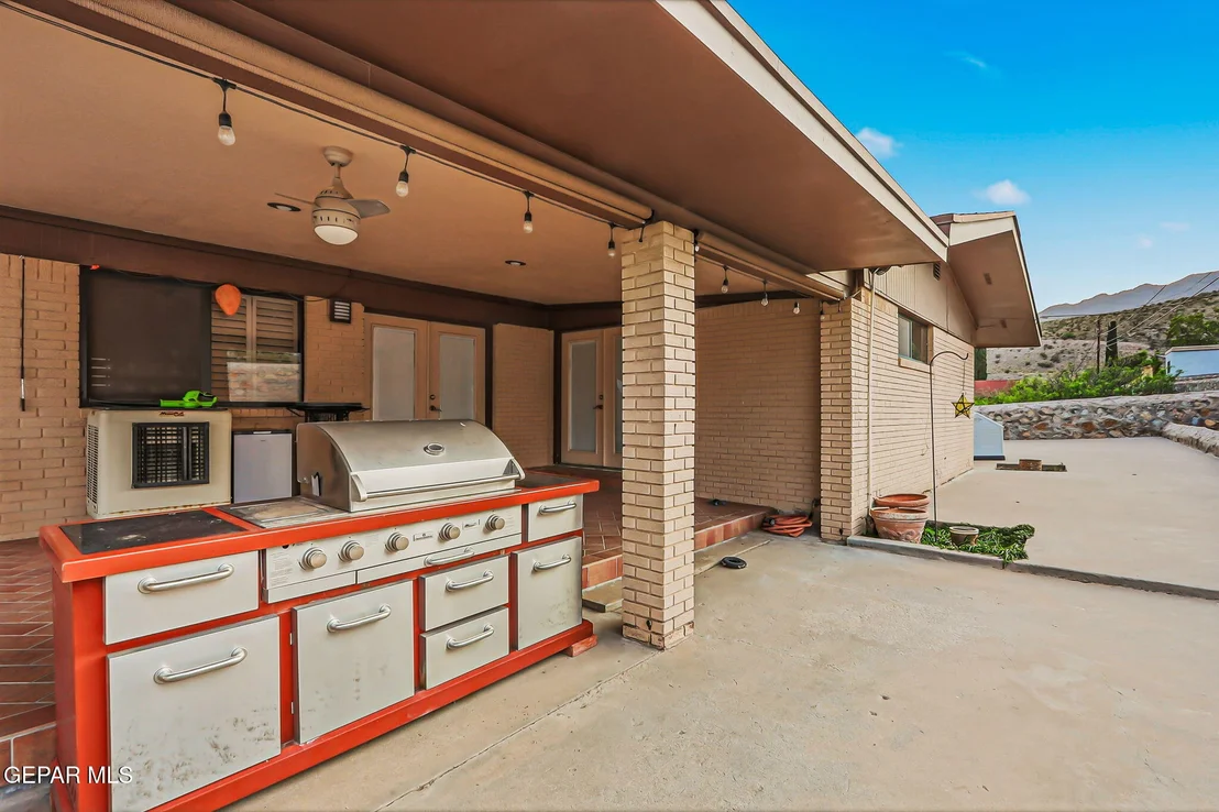 Photo of 3307 MOONLIGHT Avenue