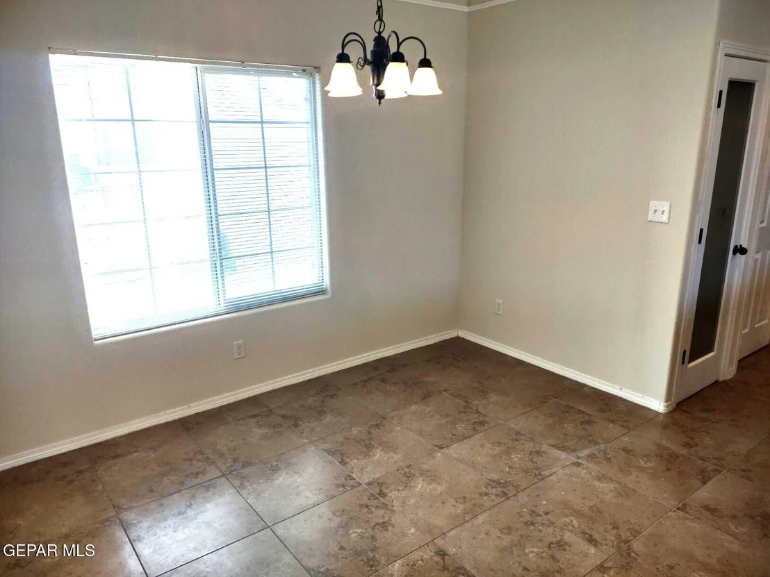 Photo of 633 Bariloche Drive