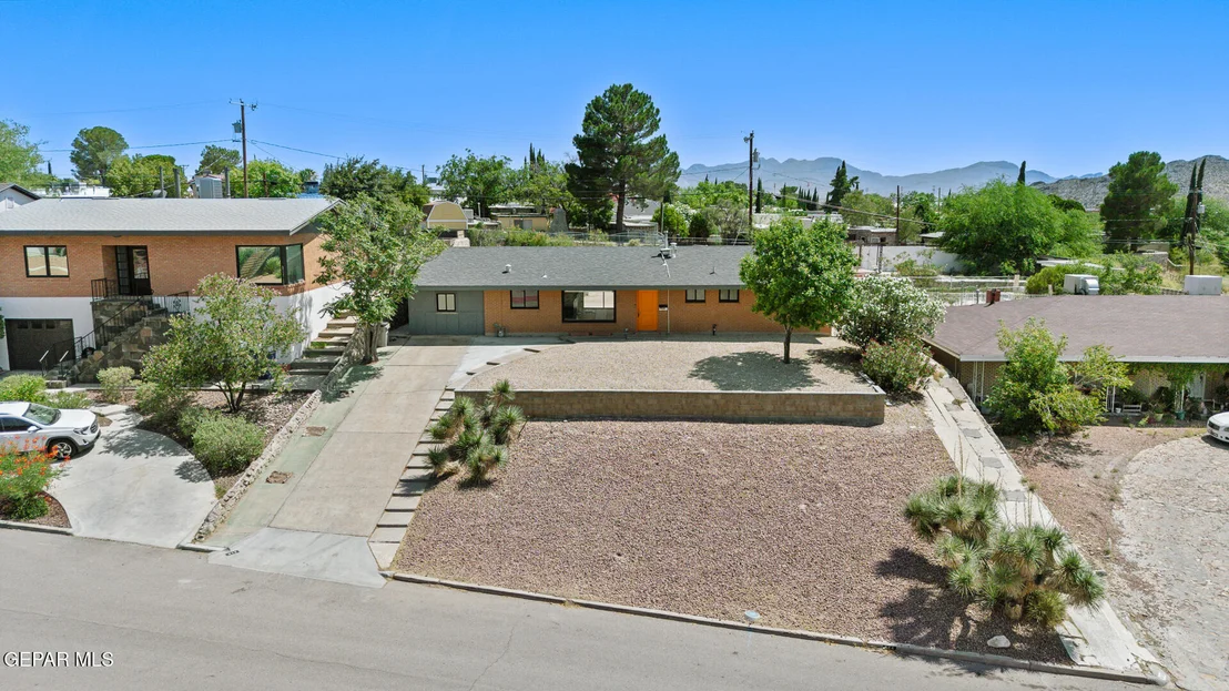 Photo of 814 GALLOWAY Drive