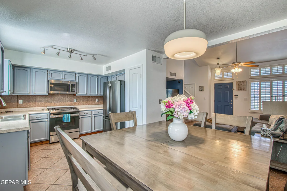 Photo of 6200 KENNETH CAPSHAW Place