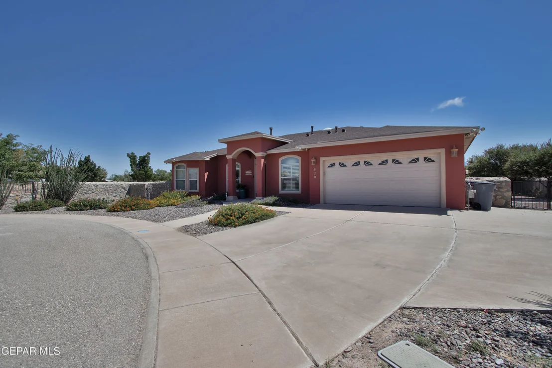 Photo of 920 TYLER SETH Avenue
