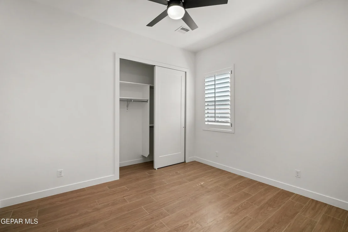 Photo of 15052 Laura Lane
