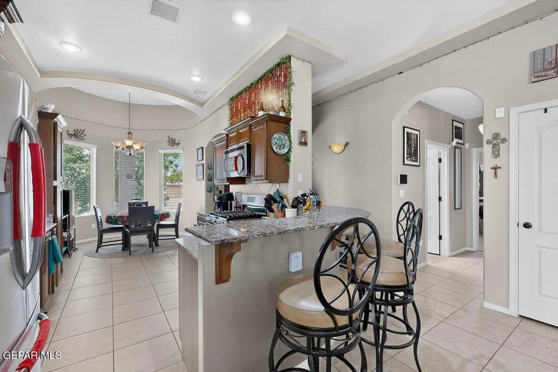 Photo of 14228 FABLED POINT Avenue