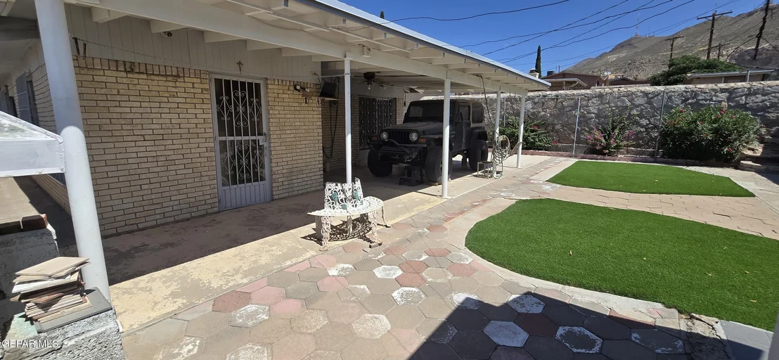Photo of 1612 GEORGIA Place