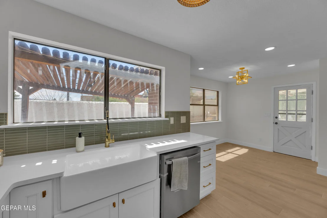 Photo of 1305 JAMES KELLEY Drive