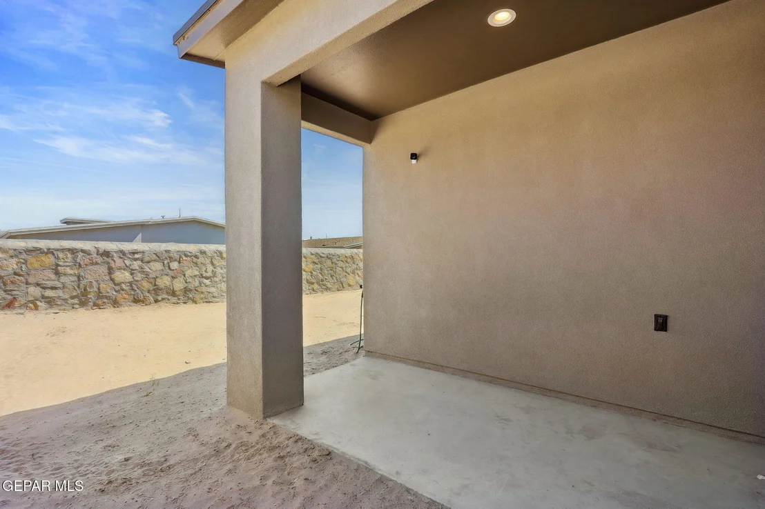 Photo of 440 BEECH TREE Drive