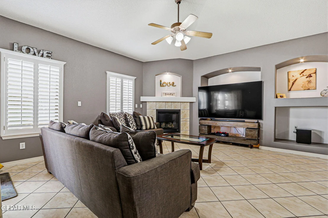 Photo of 3065 TIERRA NORA Drive