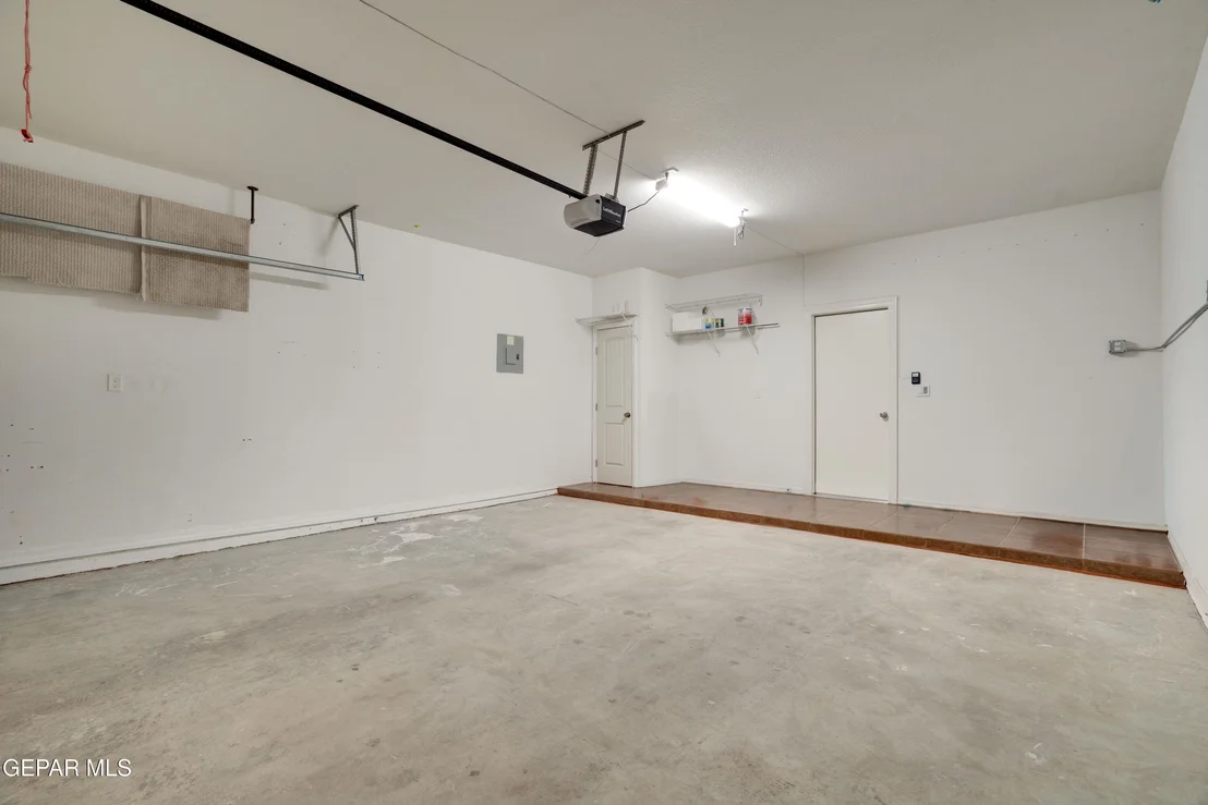Photo of 3132 Lookout Point Drive