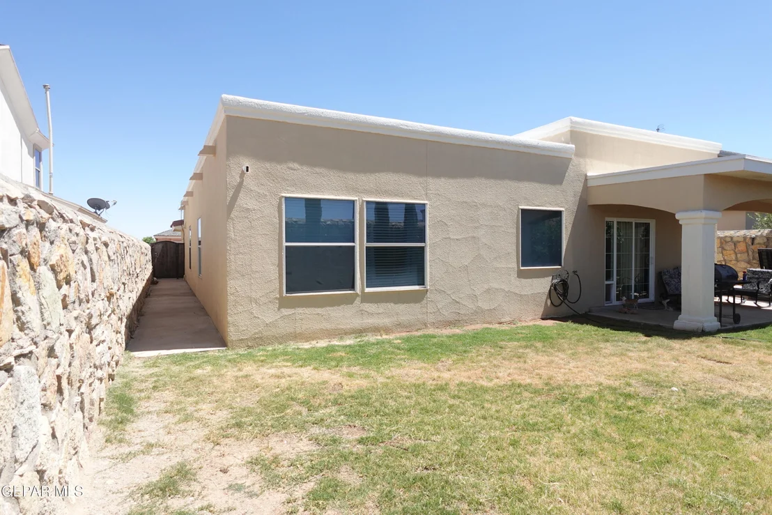 Photo of 5525 IGNACIO FRIAS Drive