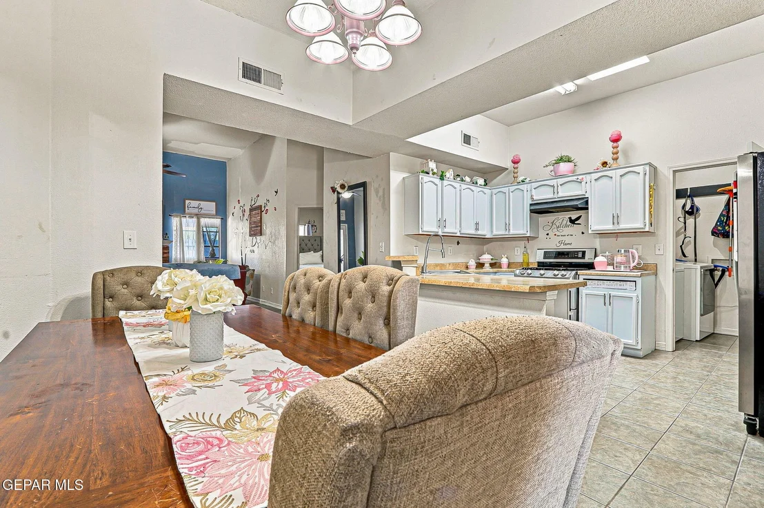 Photo of 835 SUN CITY PARK Court