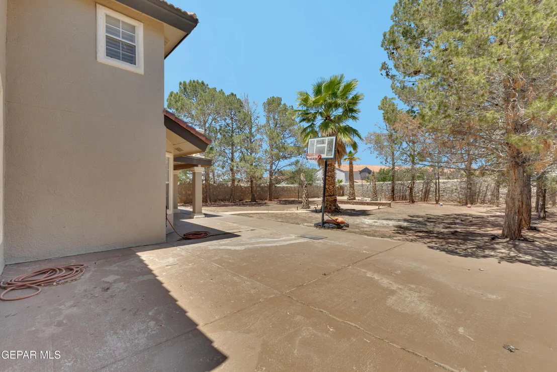 Photo of 12345 KIT CARSON Drive