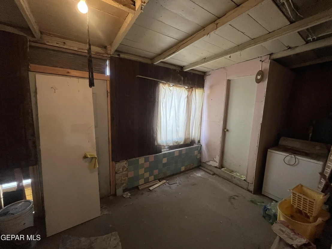 Photo of 230 LOCUST Street