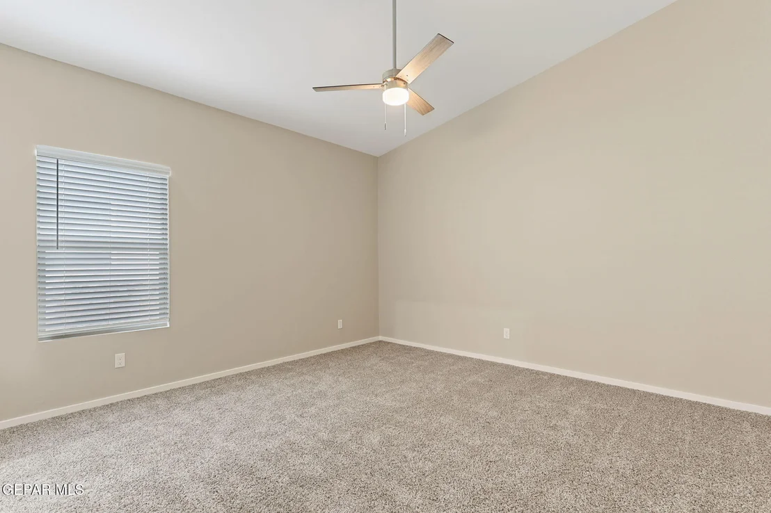Photo of 977 Barbara ave Avenue