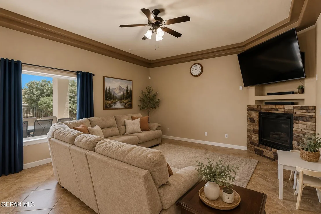 Photo of 5544 DENNIS CAVIN Lane