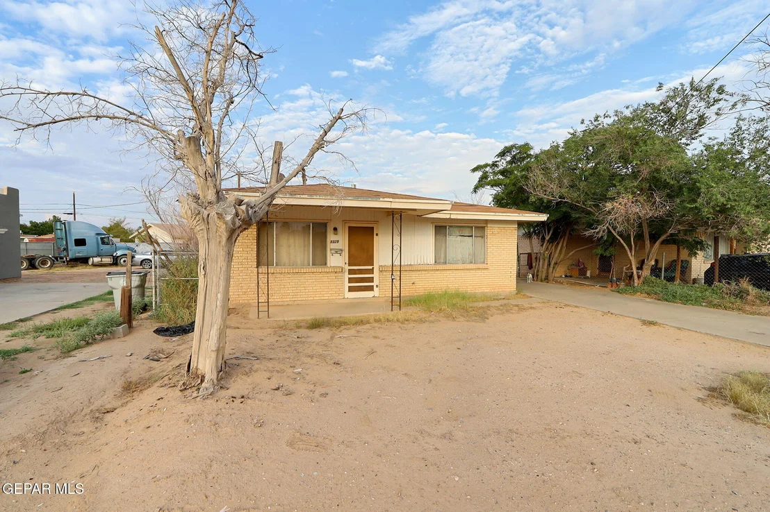 Photo of 9329 Socorro Road