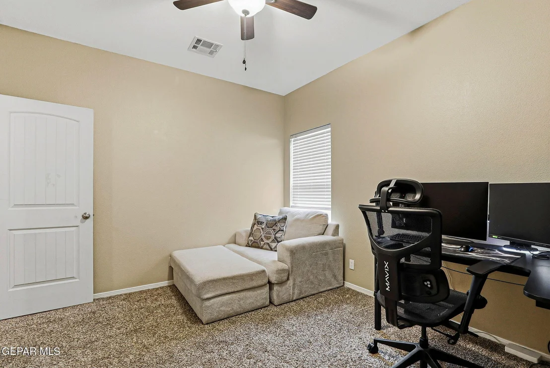 Photo of 5948 HIDDEN ARBOR Drive