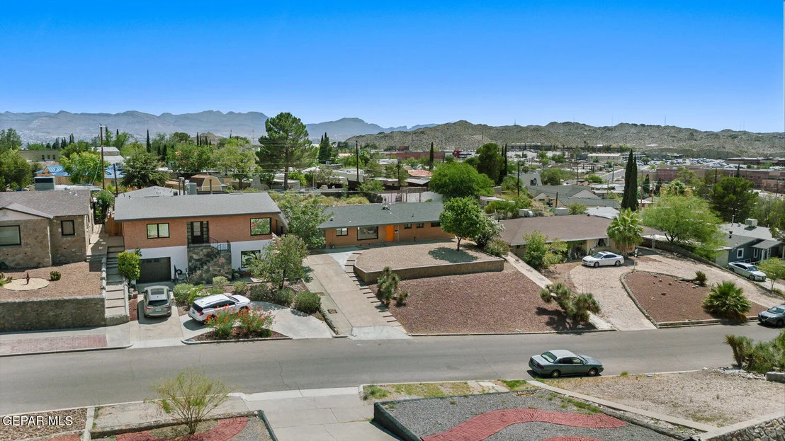Photo of 814 GALLOWAY Drive