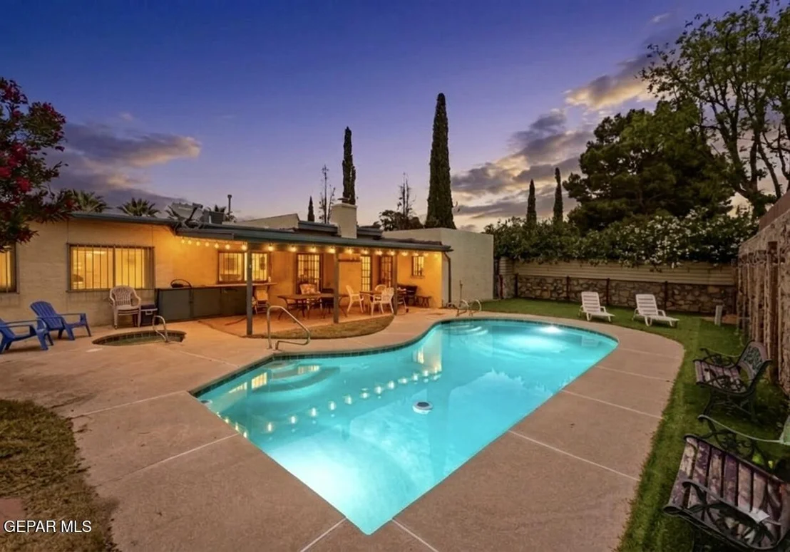 Photo of 11324 TOM ULOZAS Drive