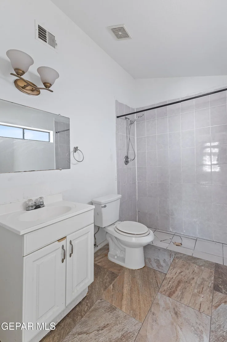 Photo of 636 Danube Drive