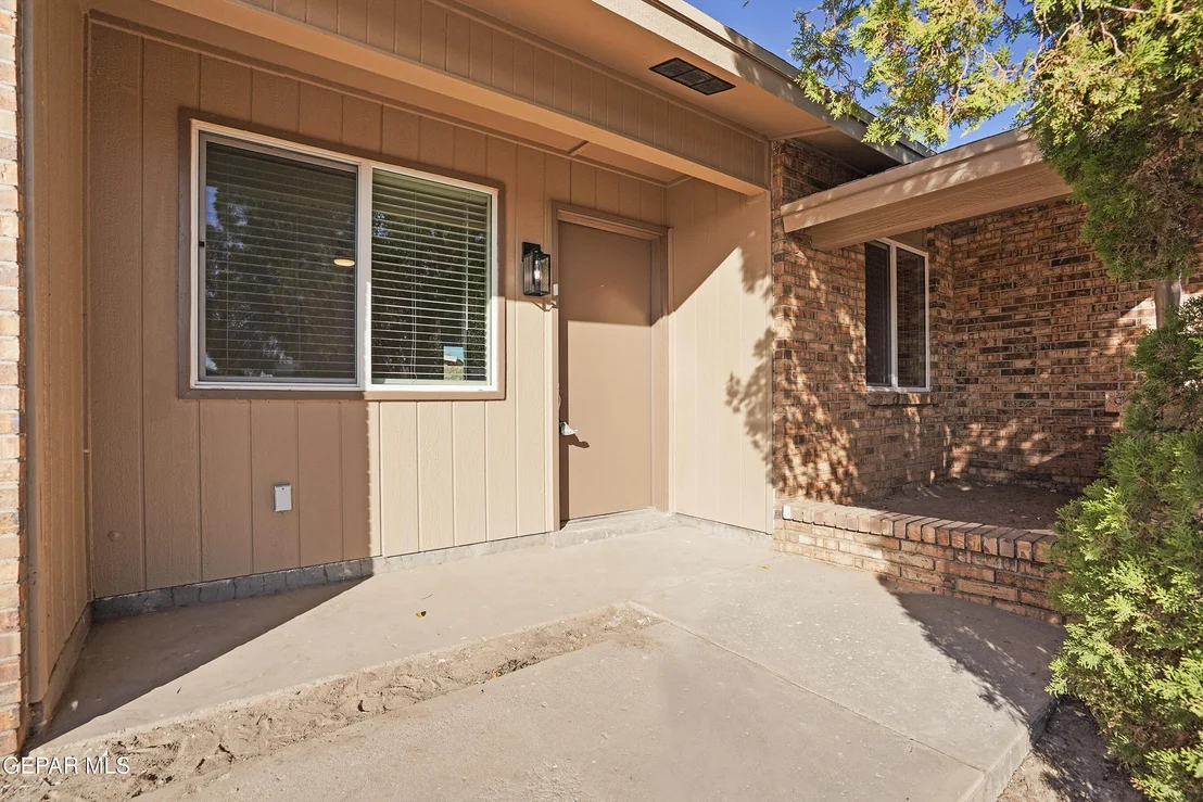 Photo of 223 CARIBE Circle