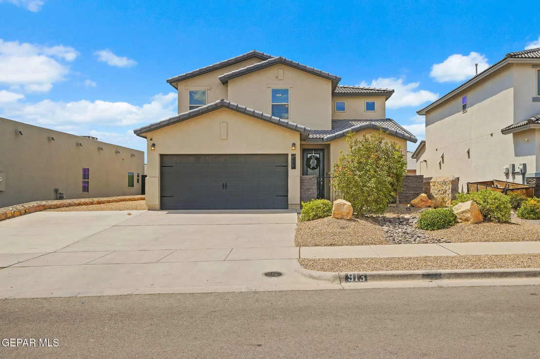 Photo of 913 Airship Place