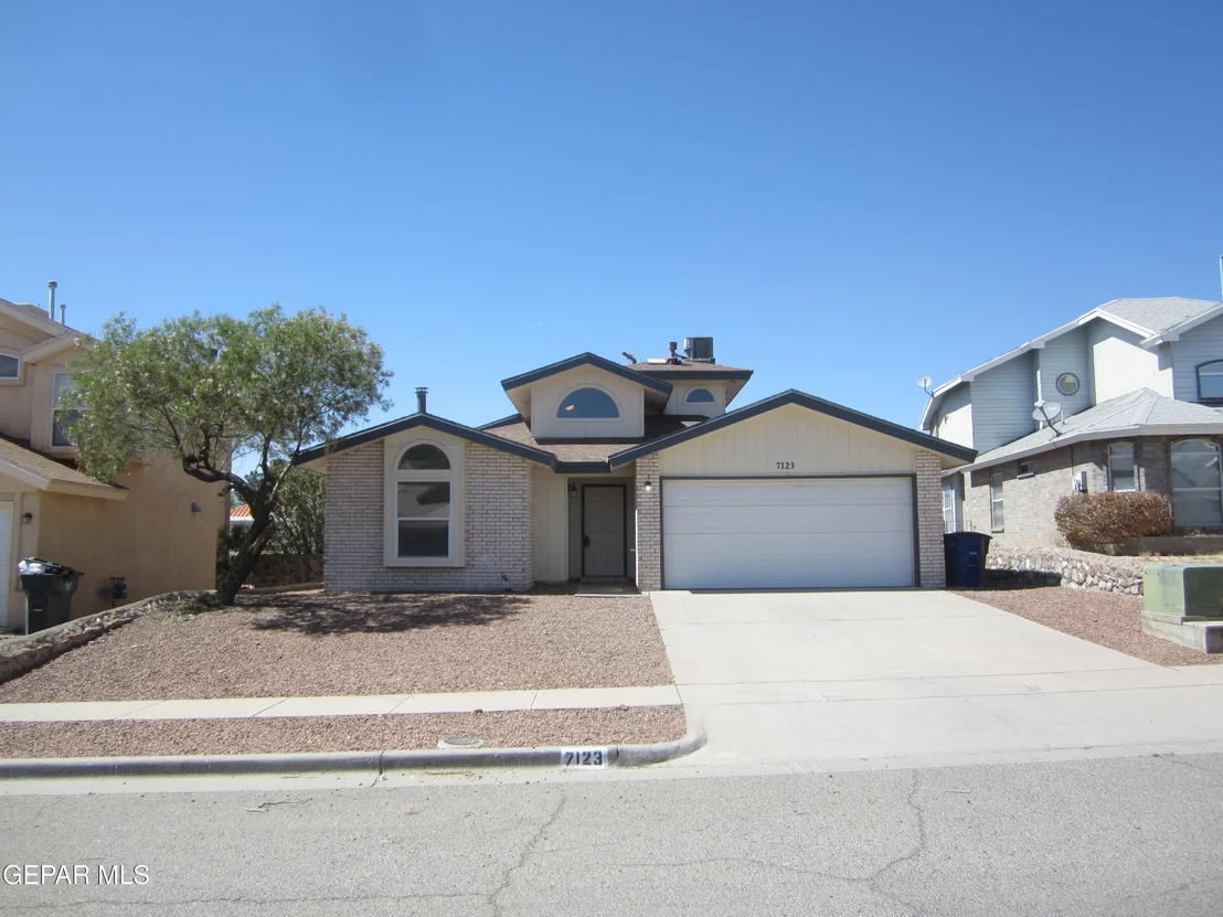 Photo of 7123 Oval Rock Drive