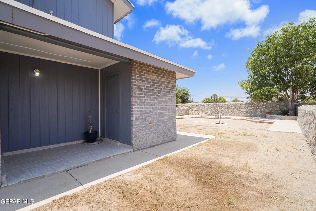 Photo of Unit A at 1557 Greg Powers Drive