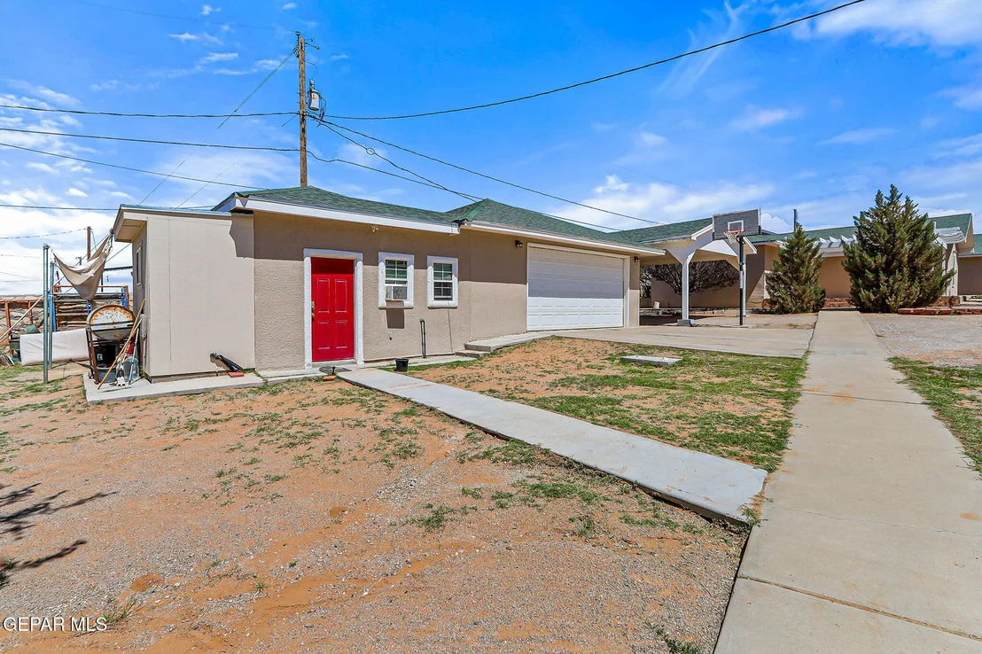Photo of 4019 VANDERVEER Drive