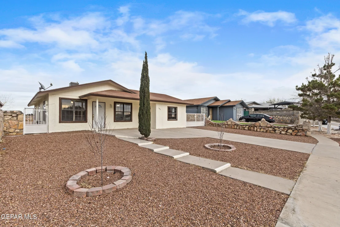 Photo of 142 GREEN DESERT Circle