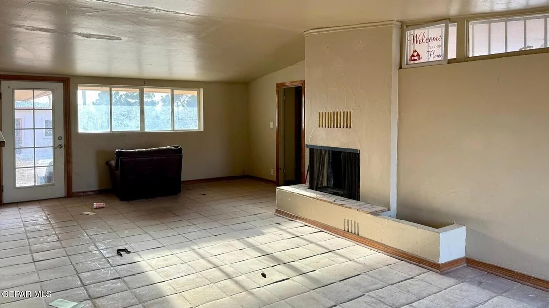 Photo of 1301 GRISSOM Lane