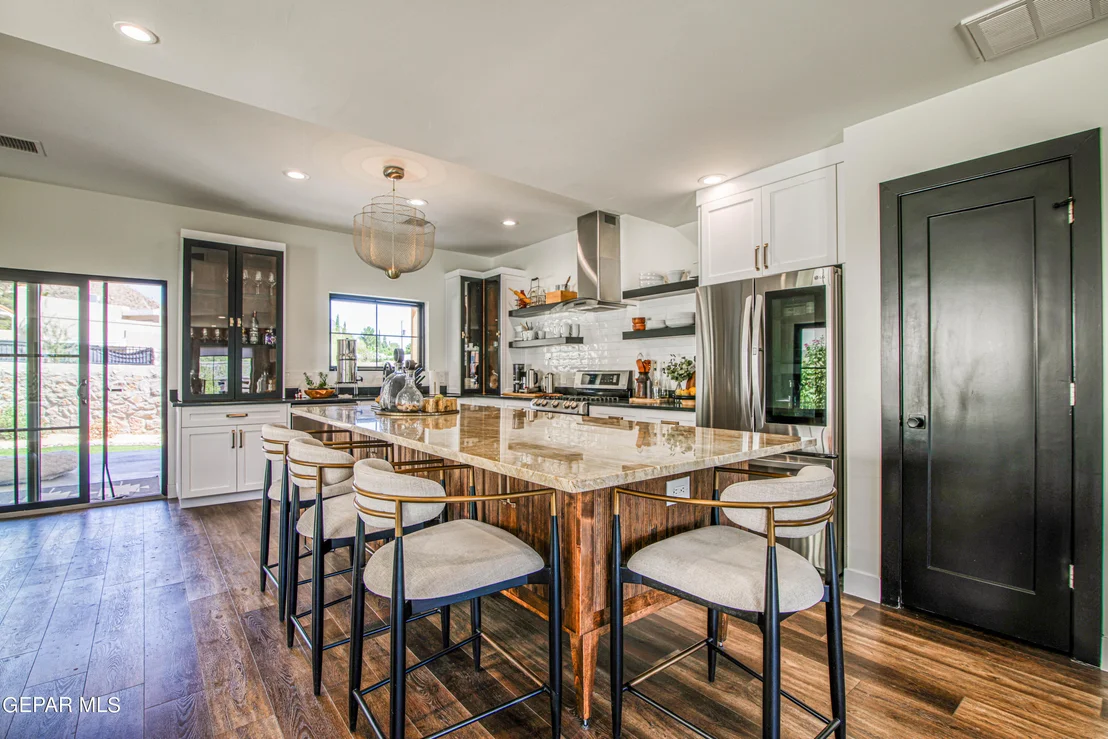 Photo of 1206 STOCKWELL Lane